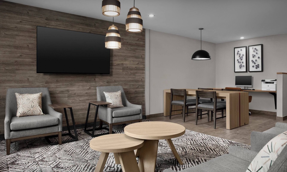 Southpoint Hotel | Candlewood Suites Jacksonville Southpoint by IHG