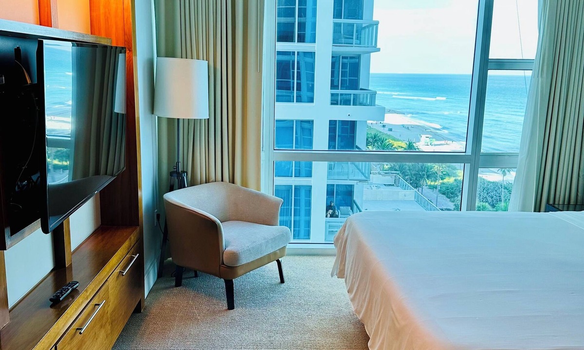 North Beach Hotel | Carillon Luxury 2BR Beach + Spa Access No Resort Fees