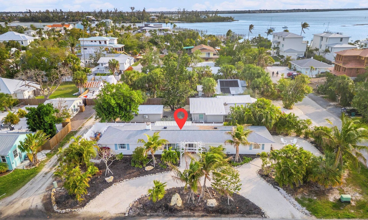Longbeach Village House | Casa Poinsetta- 2BR in a Quiet Coastal Neighborhood by RVA.
