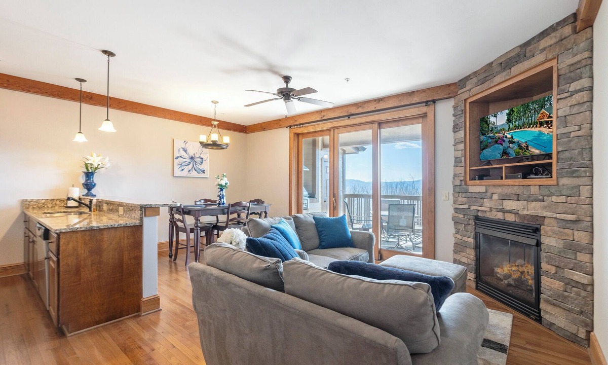 Boone Condo | Chalakee Lodge CA-3- Mountain View, Gated Resort, Indoor/Outdoor Pools & Hot Tub