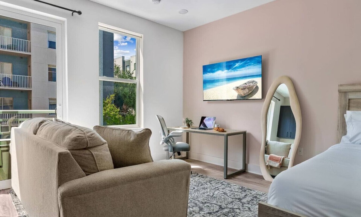 Channel District Apartment | Channelside: Workers Paradise| Near Everything