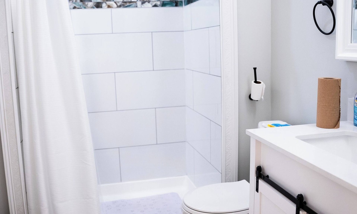Fall River Apartment | Charming 1-bedroom apartment with WiFi, AC in enchanting Fall River
