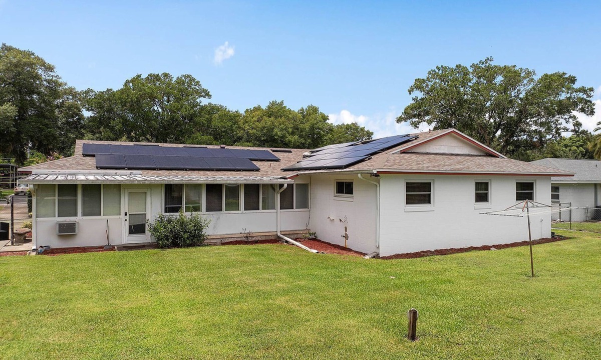 Forest City House | Charming 4-bedroom house with WiFi, AC in adorable Apopka
