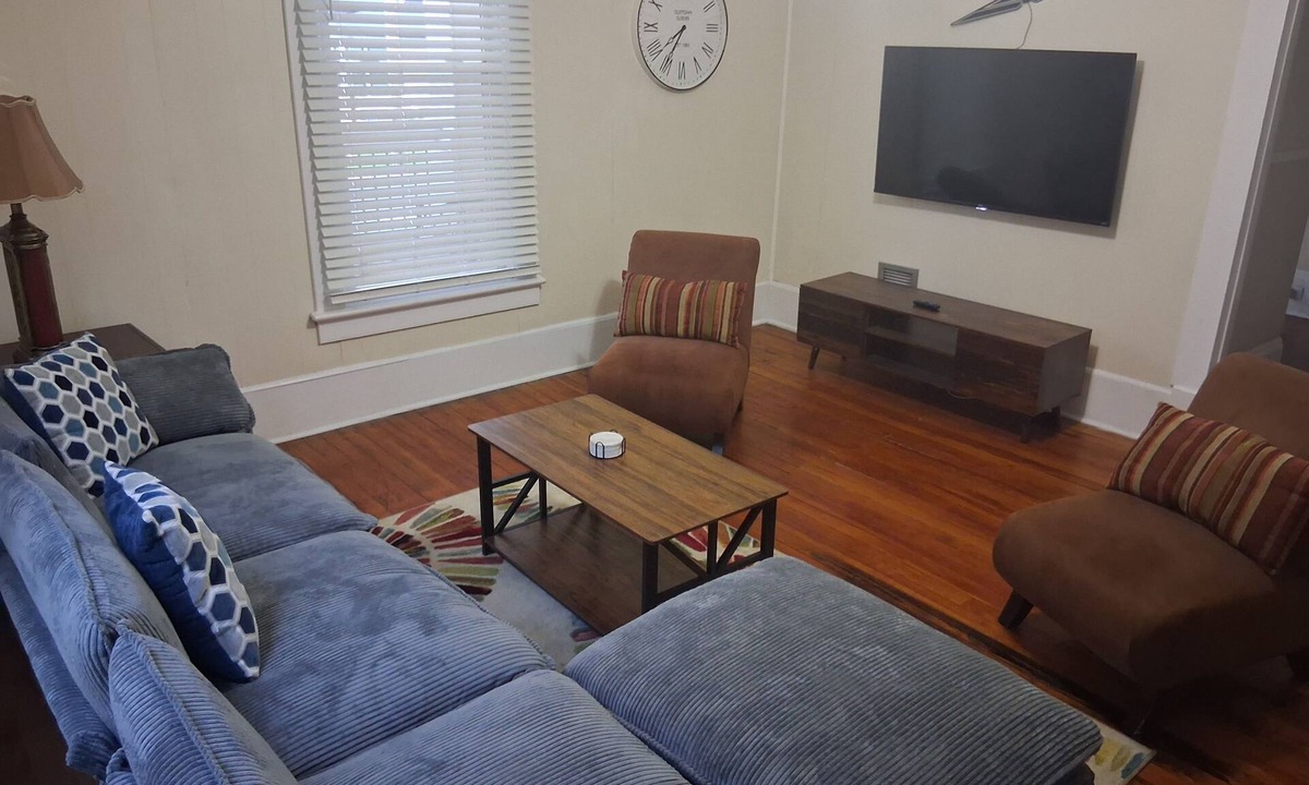 Downtown House | Charming 4BR Historic Home near Downtown & Duke, Spacious & Stylish