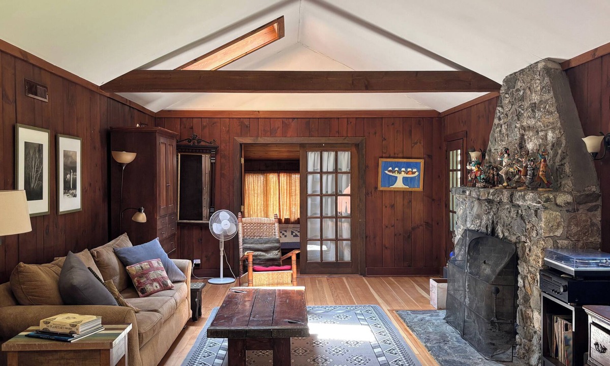 Chatham House | Charming 5-bedroom Vacation House in Chatham