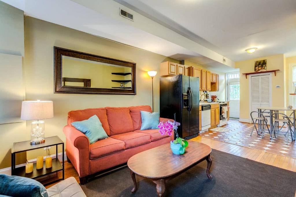 Near Northeast House | Charming Capitol Hill House, steps to Union Station, the H St. Corridor, and many DC Landmarks!