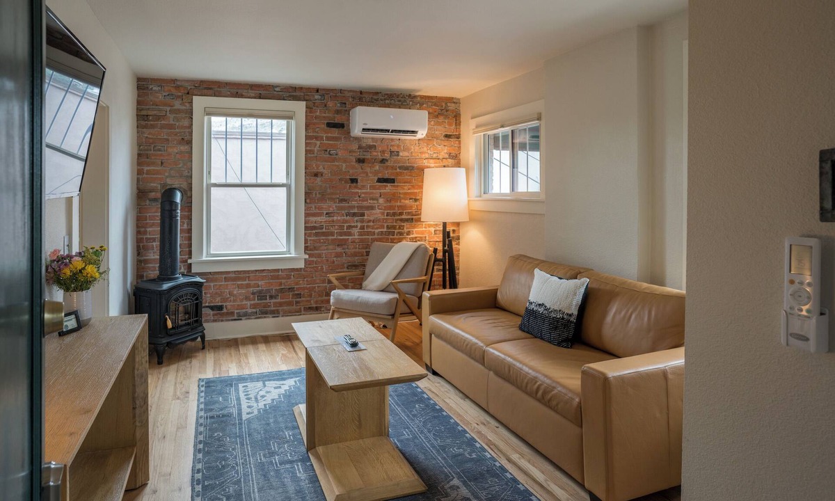 Historic Downtown Durango Hotel | Charming King One Bedroom Suite w/Kitchen + Living