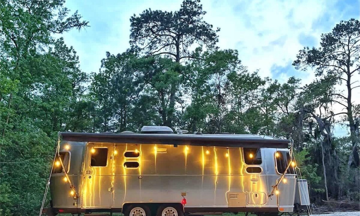 Savannah House | Chic Airstream Glamper Near Tybee & Savannah