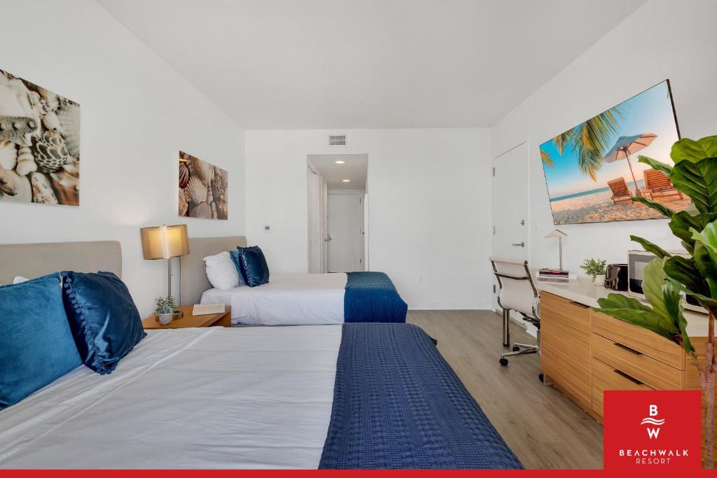 Hallandale Beach Hotel | Chic Studio with Marina & Intracoastal View