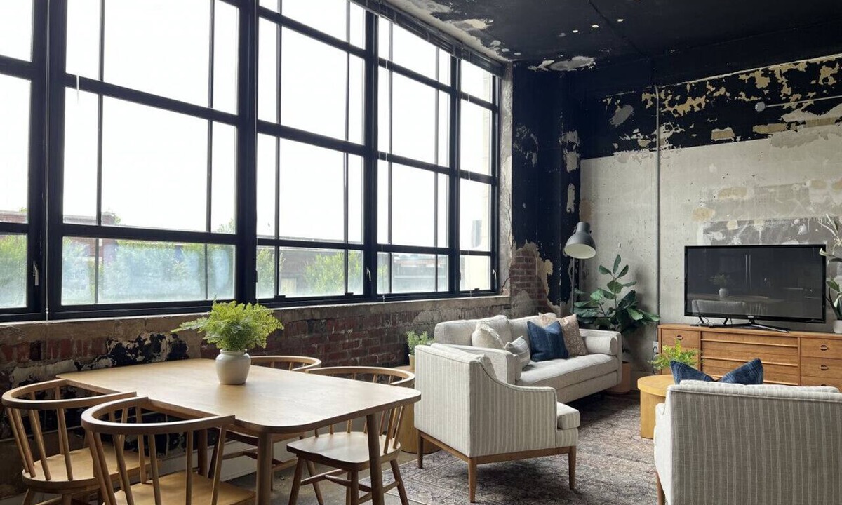 Old City Apartment | City Loft w/View of Gay St