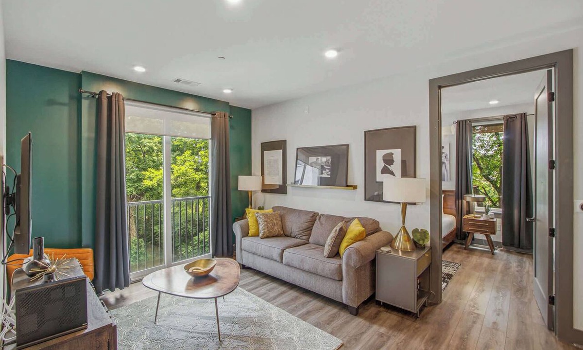 Rolling Mill Hill Condo | City-view condo with rooftop lounge, gym, & 10-minute walk to downtown