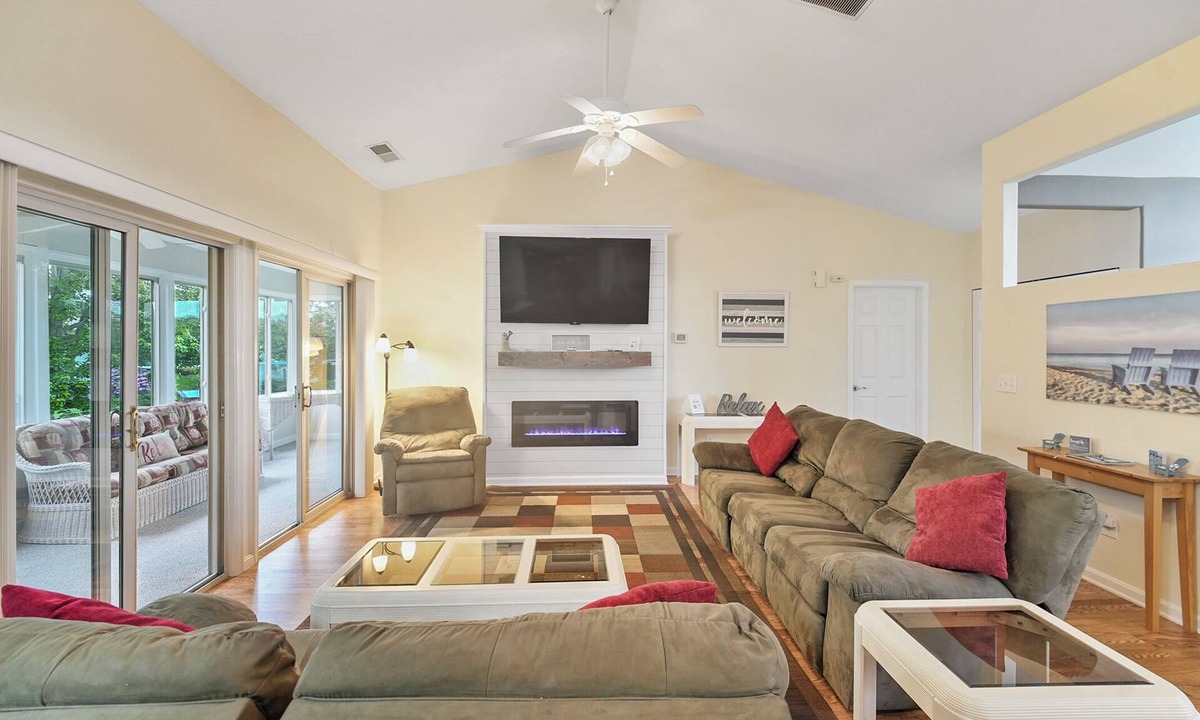 Plantations East Condo | Coastal Escape 3BR Condo Near Lewes Beach