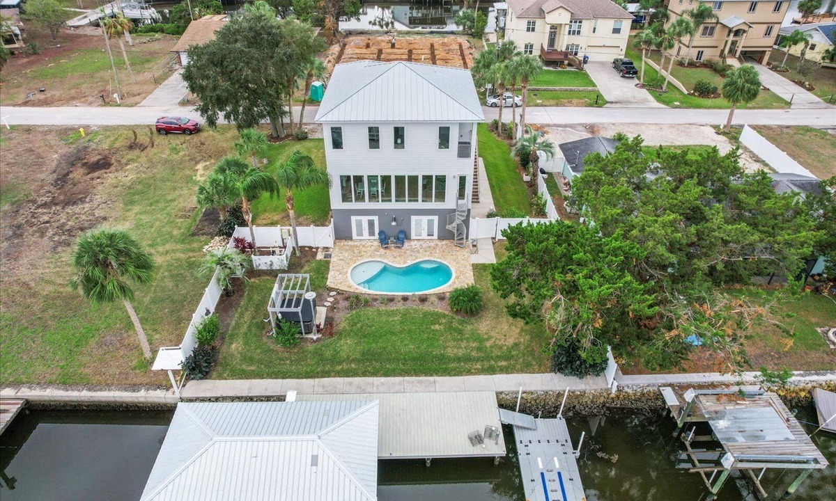 Dixie Shores House | Coastal Manatee Escape - Lovely 4-BR home on a canal in peaceful Crystal River