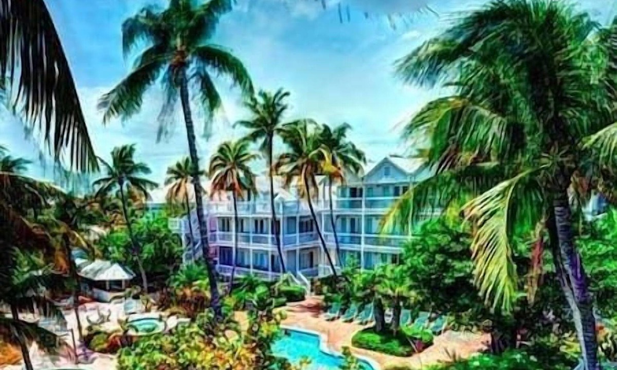 Old Town Hotel | Coconut Beach Resort, Pool, Hot Tub, Beach