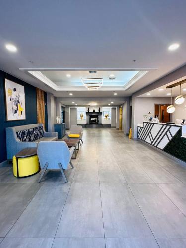 Ashland Hotel | Comfort Inn & Suites Ashland - Richmond North
