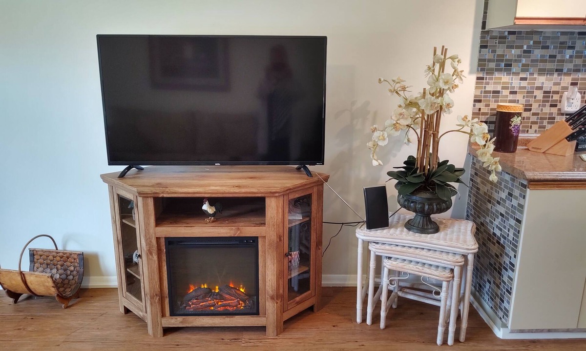 Port Charlotte House | COMFORTABLE FAMILY STYLE/LARGE PROPERTY/PET FRIENDLY VACATION HOME!