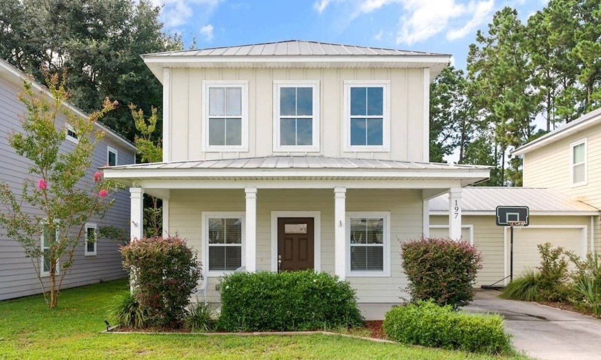 Dock Junction House | Comfortable & quiet, 3 Bedroom in Gated Community