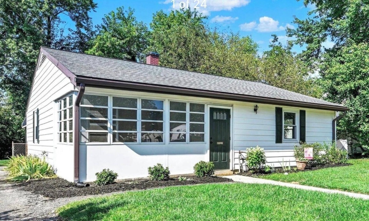 Lutherville Timonium House | Complete home in Timonium with fenced yard