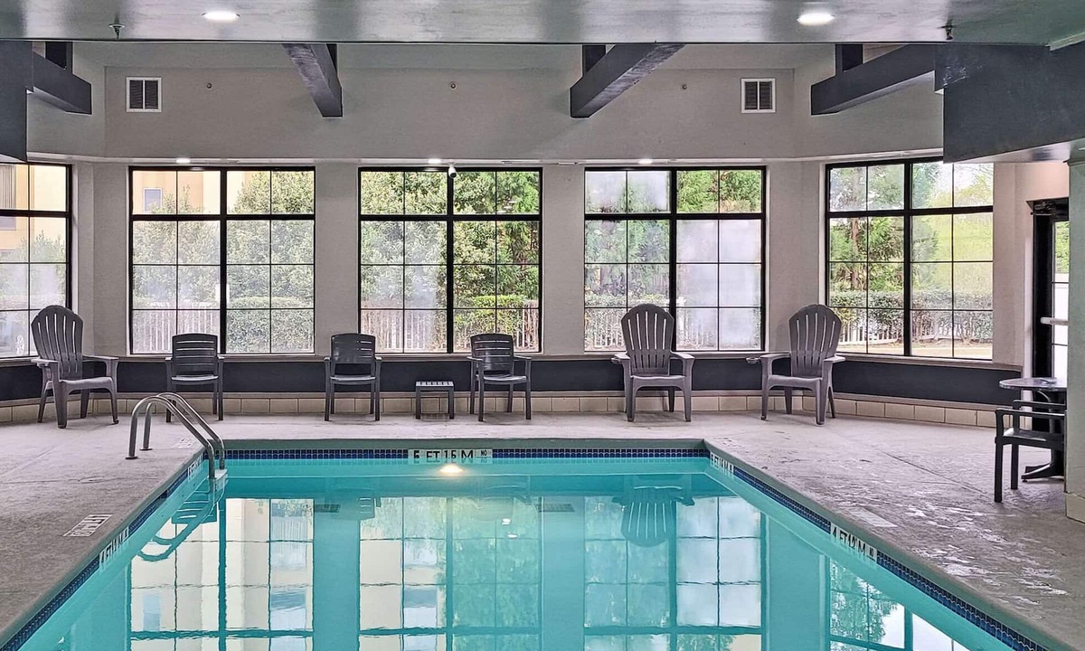 Canton Hotel | Country Inn & Suites by Radisson, Canton, GA