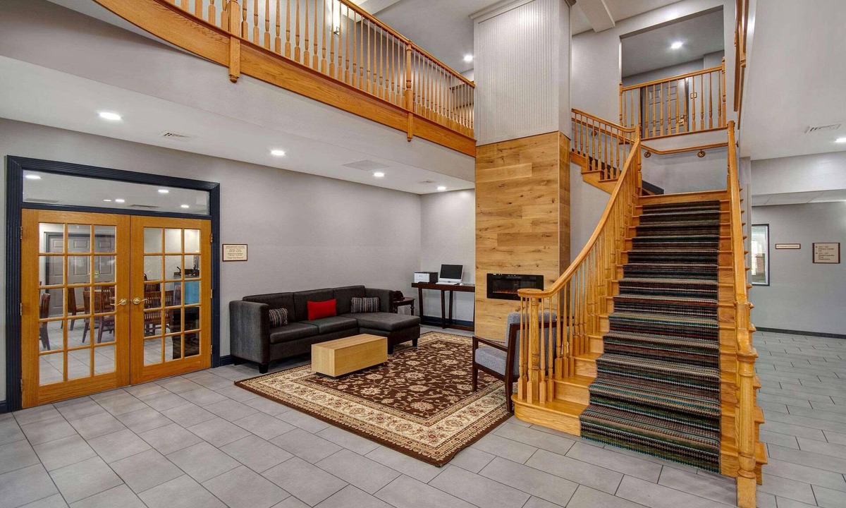 Mount Saint Joseph Hotel | Country Inn & Suites by Radisson, Cincinnati Airport, KY
