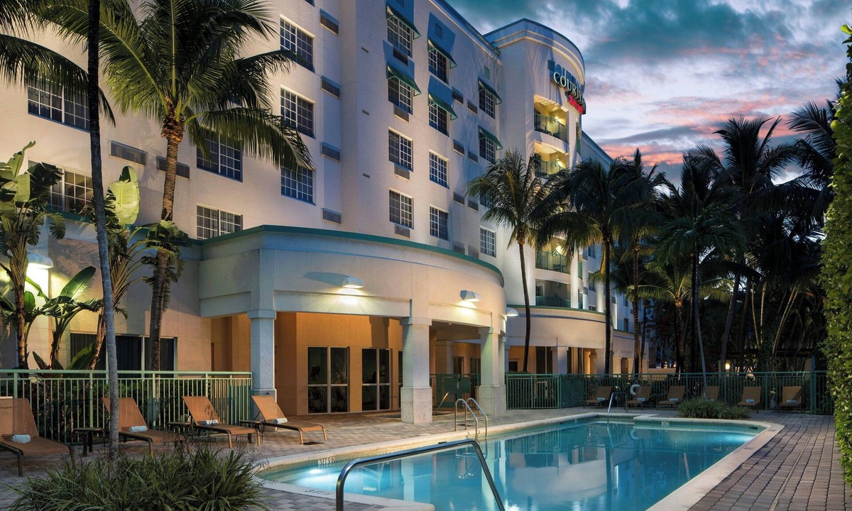 Dania Beach Hotel | Courtyard by Marriott Fort Lauderdale Airport & Cruise Port