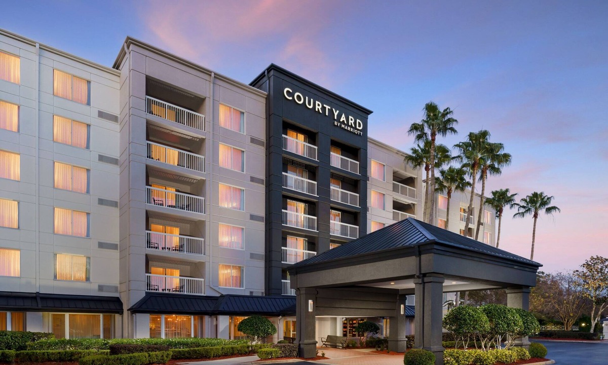 Central Business District Hotel | Courtyard by Marriott Orlando Downtown