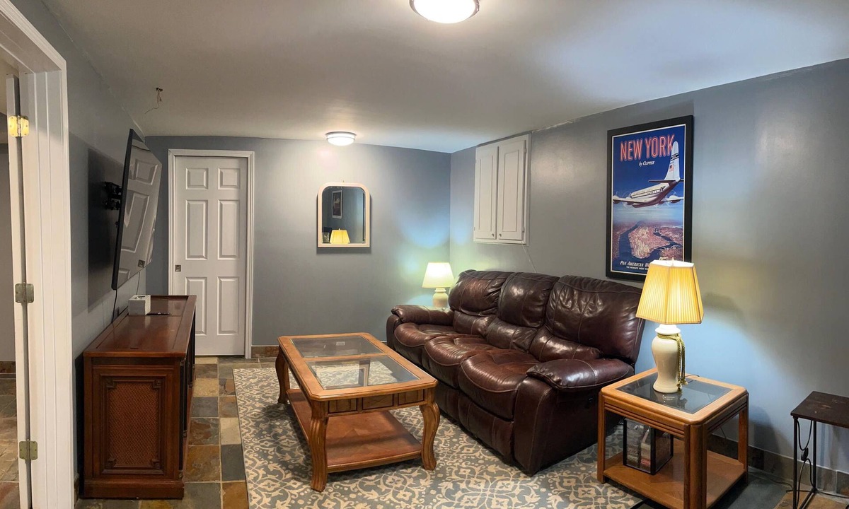 Suwanee House | Cozy 2 bedroom studio in Suwanee