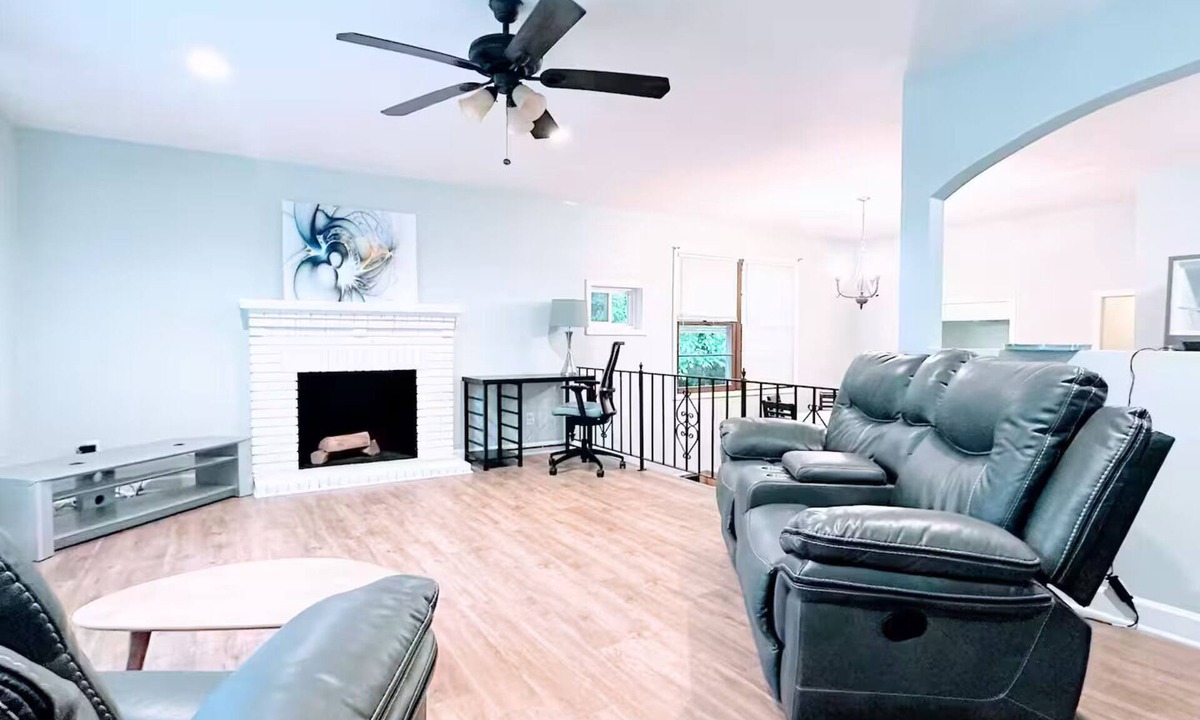 Huntersville House | Cozy home near Latta Nature Preserve