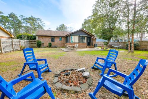 Sunset Beach House | Cozy Home w/Fenced Backyard in Sunset Beach!