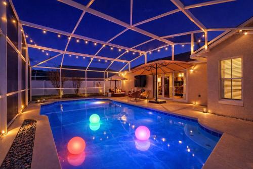 Sunridge Woods House | Cozy Home with Pool 3B Near Disney RVH228