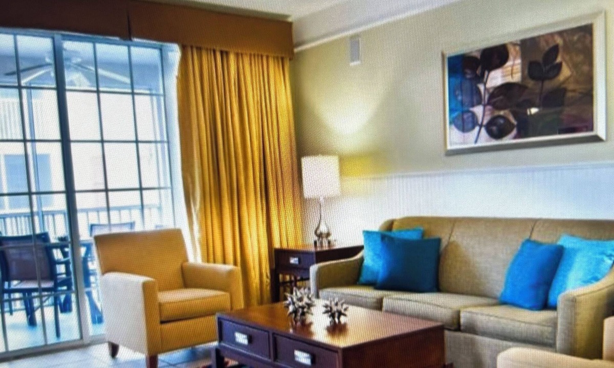 Kissimmee Hotel | Cozy hotel suite in fantastic Kissimmee with fitness room, AC
