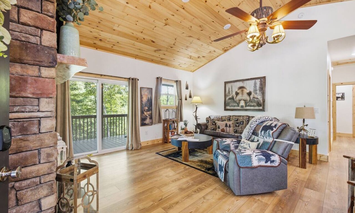 Murphy Cabin | Cozy Murphy Cabin Near Lake Hiwassee & Wineries