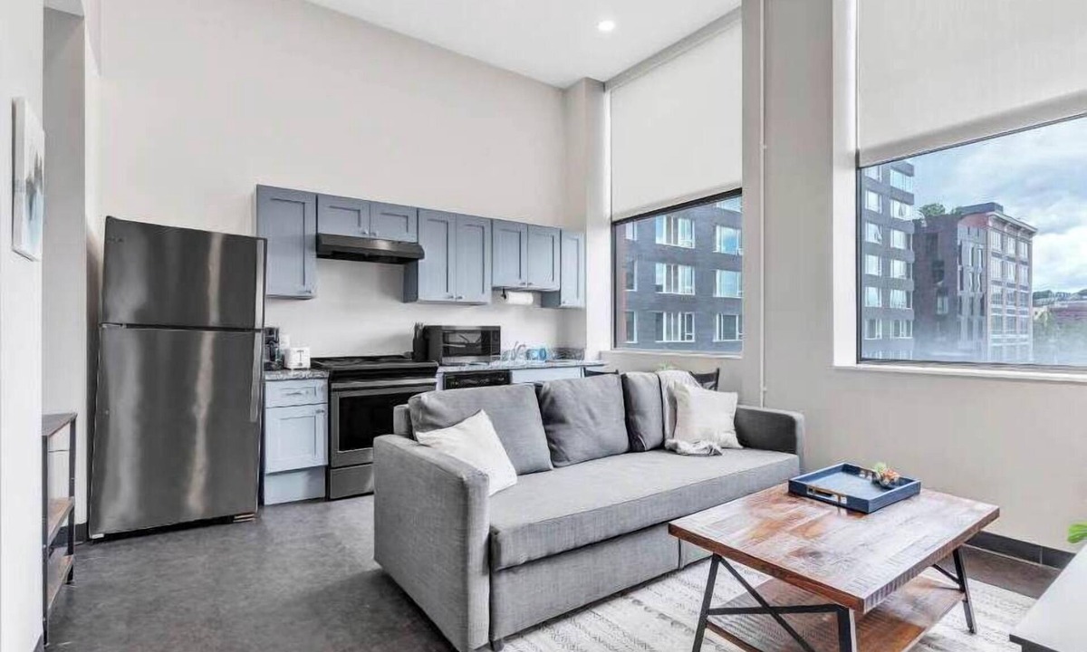 Cultural District Apartment | CozySuites Modern 1BR in Downtown Pitts #17
