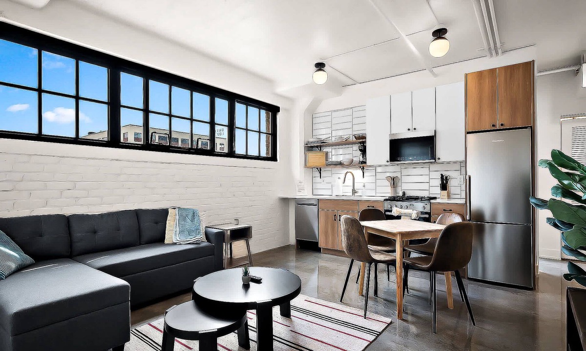 Warehouse District Apartment | CozySuites NLG - Modern 2BR condo #11