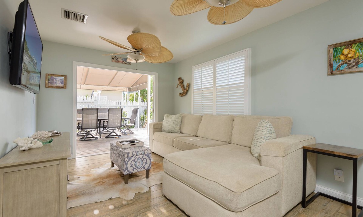Truman Annex Condo | Craig & Cindy Key West Truman Annex Shipyard Condo w/a patio at Mile Marker 0!