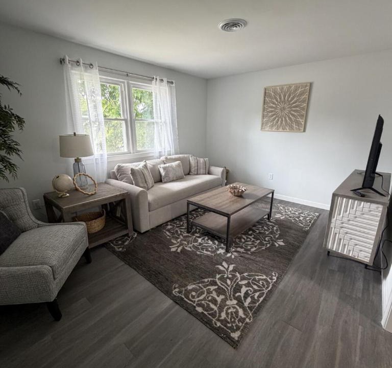 Crewe Apartment | Crewe Corner D