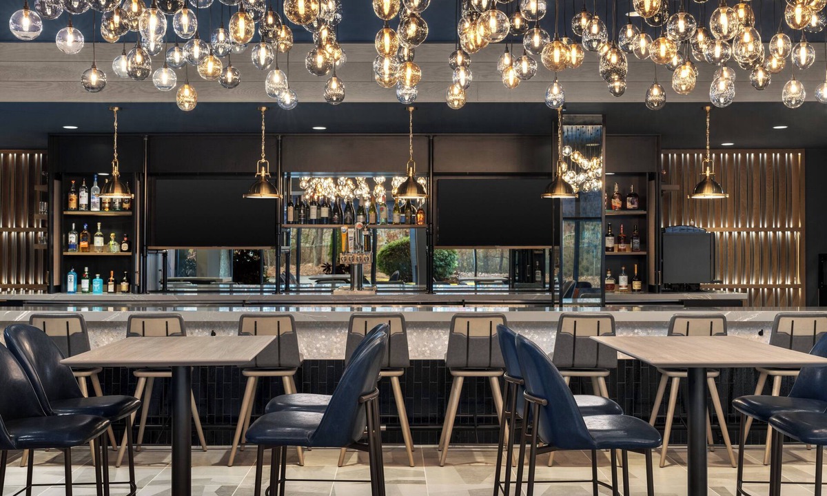 Northwest Hotel | Crowne Plaza Virginia Beach Town Center by IHG
