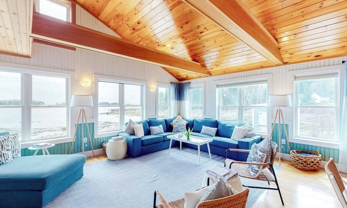 Tenants Harbor House | Dazzling ocean-view house with fireplace, deck, firepit, central AC, & W/D