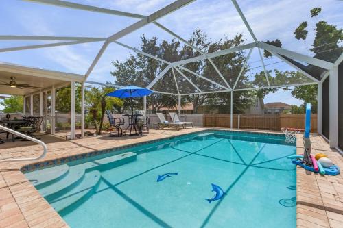 Diplomat House | Delightful! Tranquility, Heated Saltwater Pool -Villa Deep Blue Haven - Roelens