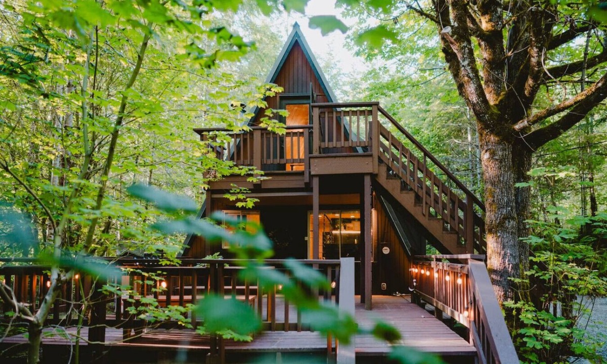 Skykomish Cabin | Designer A-Frame · Forest Hot Tub · Fire Pit