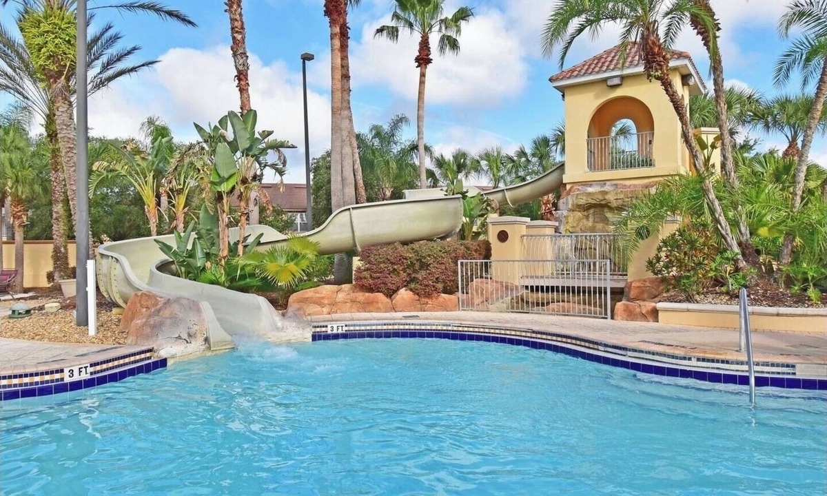Regal Palms House | Disney-Area 3BR Home | Pool, Arcade and Tiki Bar