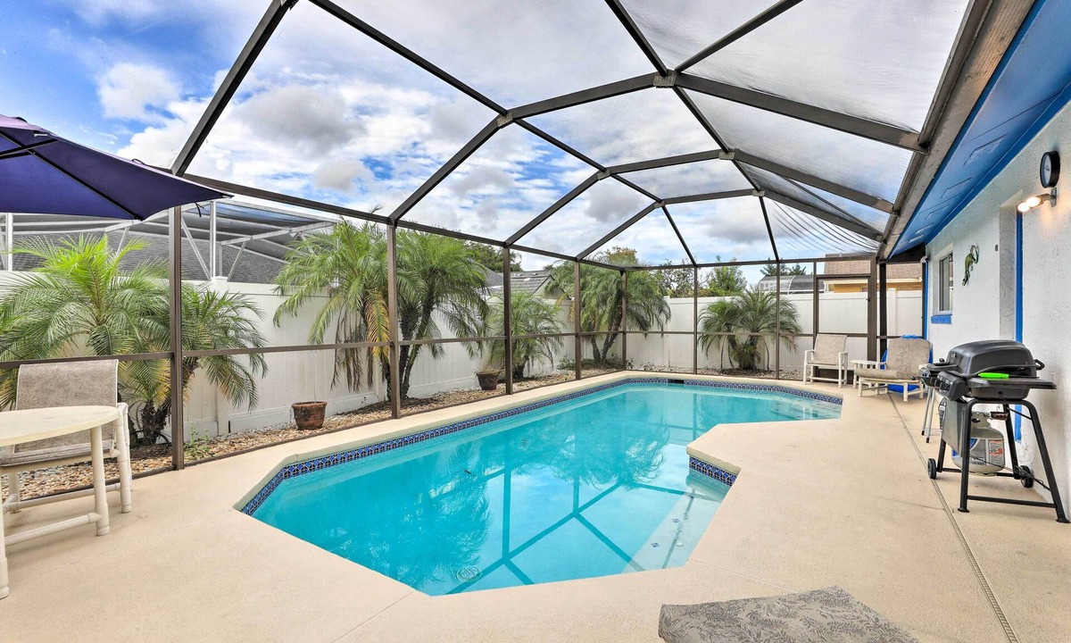 Lindfields House | Disney Launchpad for Families! Private Pool