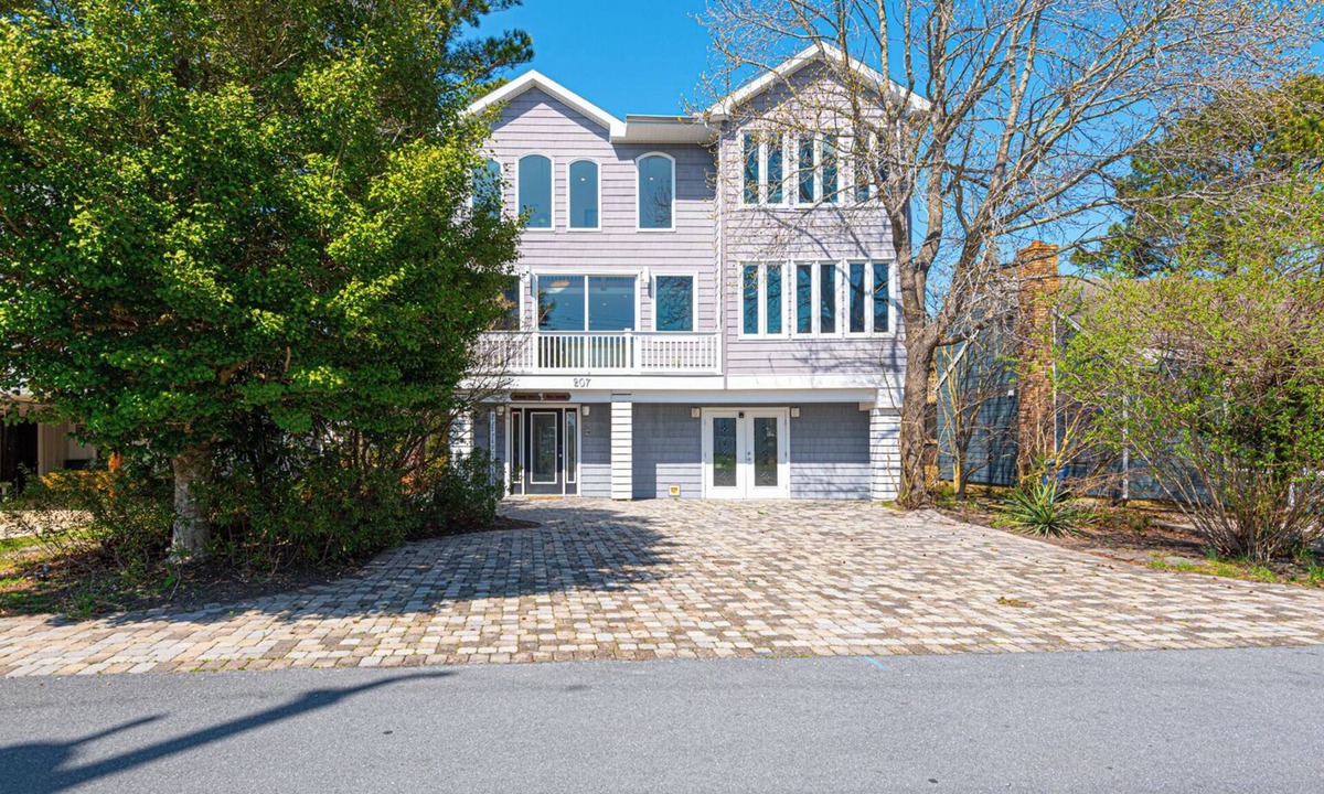 South Bethany Harbor House | Dockside Daydream - Beautiful 4 Bed, 3.5 Bath South Bethany Beach Home with elevator only 1/2 mile walk to the beach with canal access and views