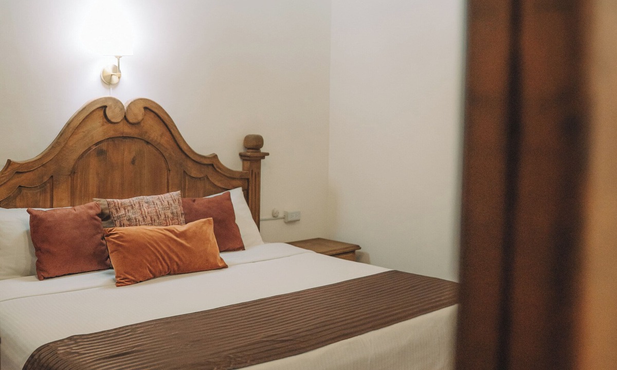Coatepec Hotel | Downtown Coatepec