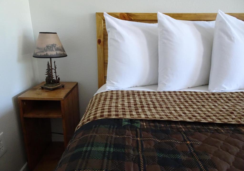 Priest River Hotel | Eagle's Nest Motel