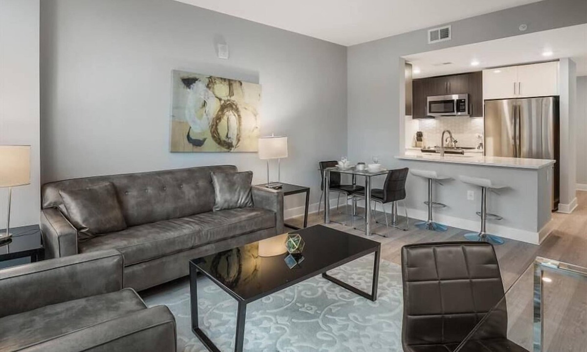 Woodmont Triangle Apartment | Easy Access to Beltway | in-unit Washer/D | NIH Nearby