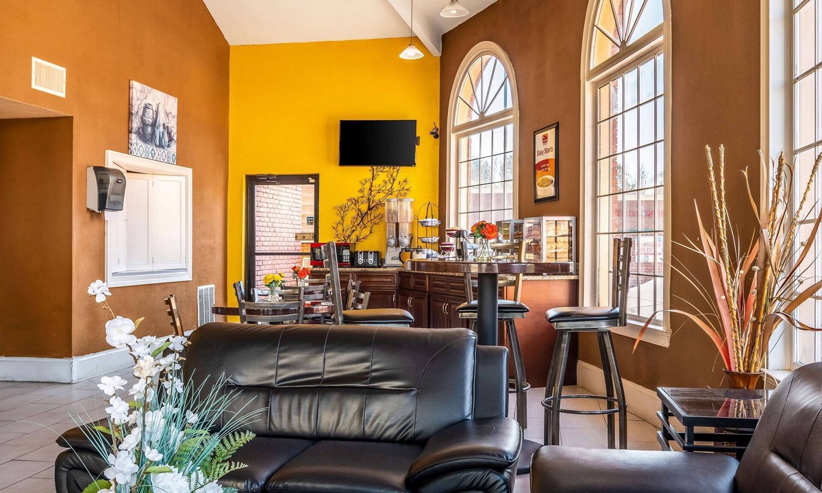 Acworth Hotel | Econo Lodge Acworth East