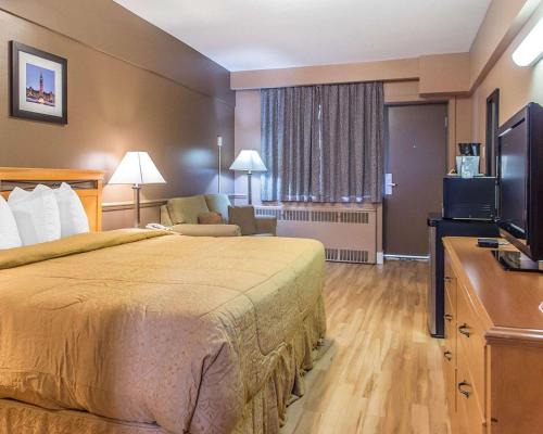 Downtown Ottawa Cabin | Econo Lodge Downtown