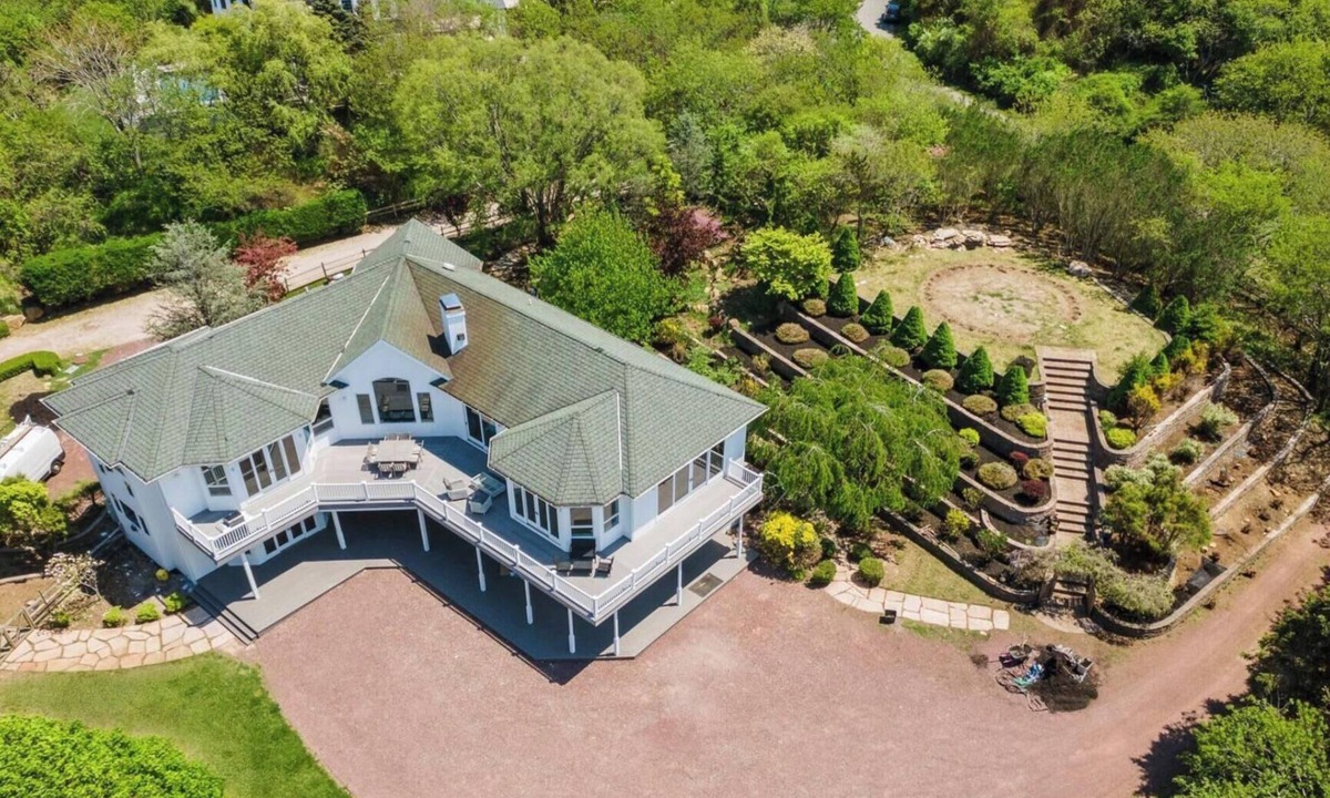 Montauk House | Elegant Montauk Estate - Lake Views - Resort-Style