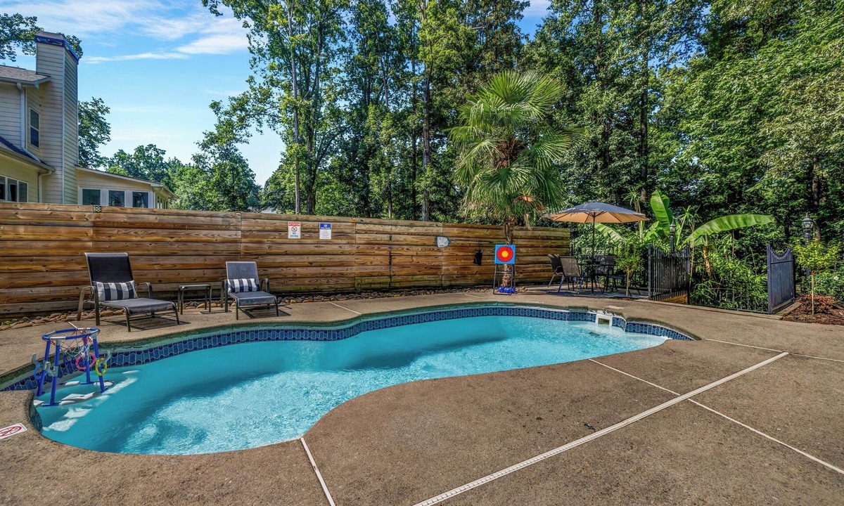 Buford House | Exclusive Lake Lanier Escape w/Pool & Dock